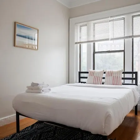 Spacious Fenway 1Br